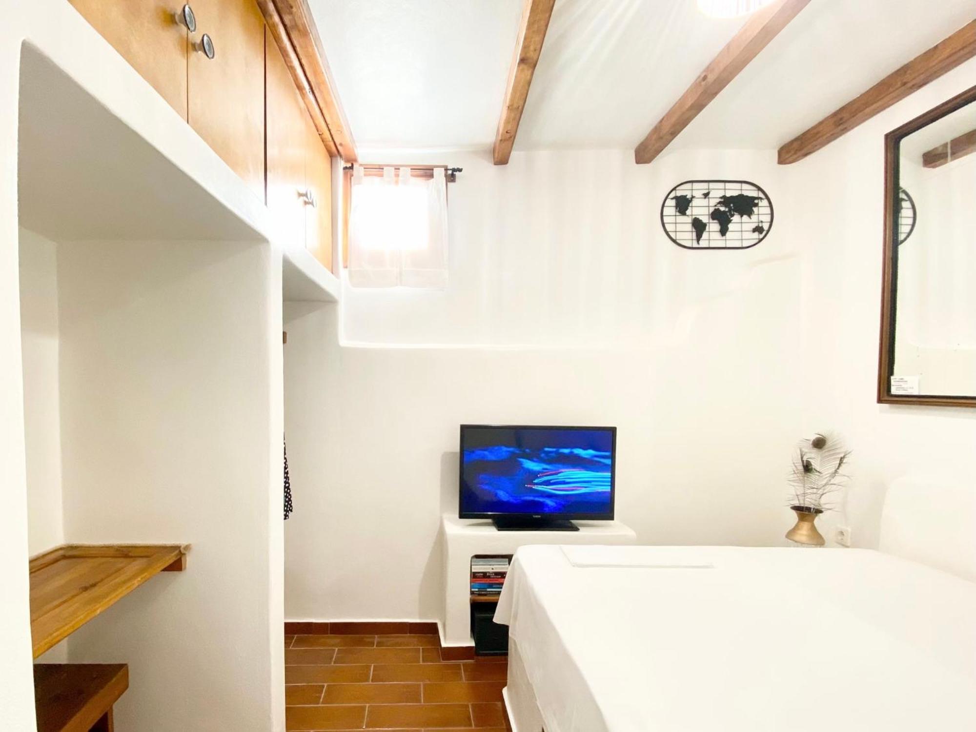 La Cueva Milos Adamantas  ภายนอก รูปภาพ